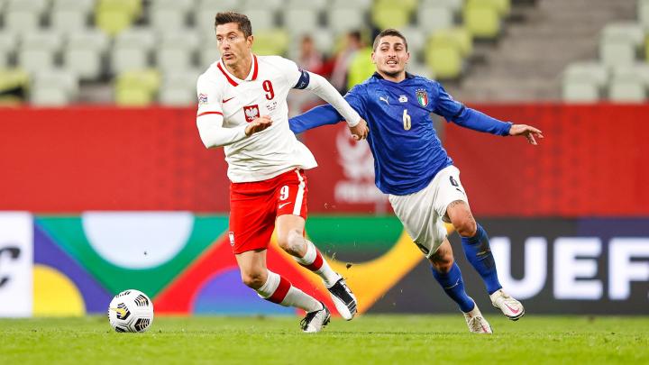 开云中国体育平台入口冲刺阶段巴塞罗那调整名单以备德国杯瓦伦西亚围绕欧联造点机会，莱万多夫斯基在雄鹿比赛中惊艳表现直接炸裂的简单介绍